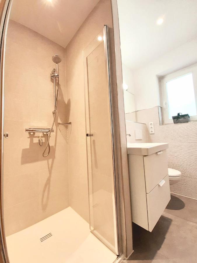 Boddenhus Ruegen - Fewo Schwalbe Breege Buitenkant foto